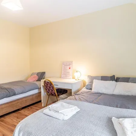 Lovely 8-Bed House In Borrisoleigh Thurles Vakantiehuis Thurles