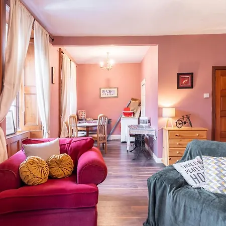Lovely 8-Bed House In Borrisoleigh Thurles