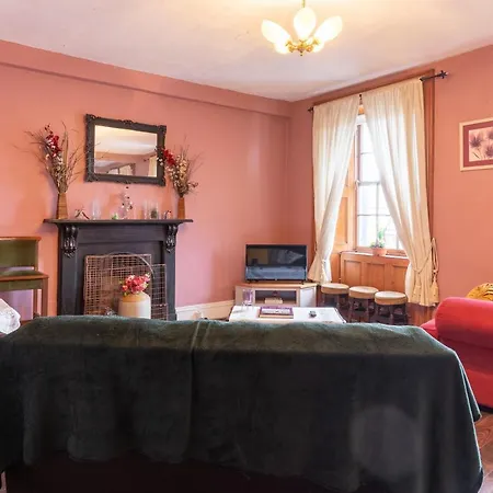 Lovely 8-Bed House In Borrisoleigh Thurles * Thurles